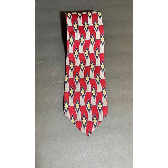 Robert Stewart Hartford Conn Red Diamond Pattern Tie 100% Silk USA Vintage - Picture 1 of 5